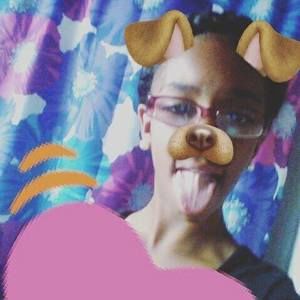 Meet your Posher, Dakota